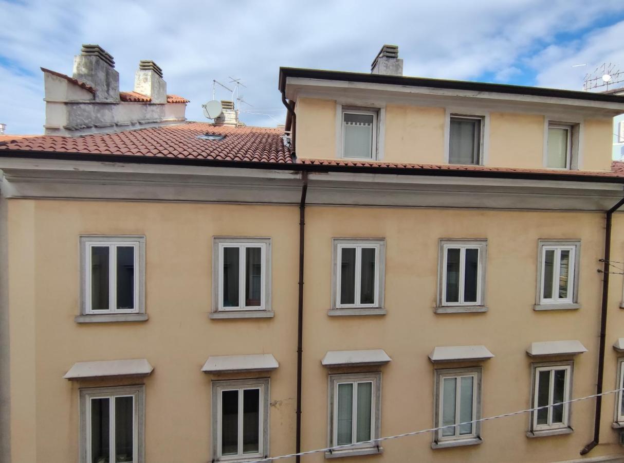 Studio Vidali Trieste Luaran gambar
